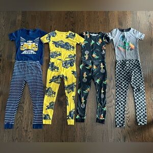 Carter's Boy’s short sleeve pajamas Lot of 4 sets Size 8